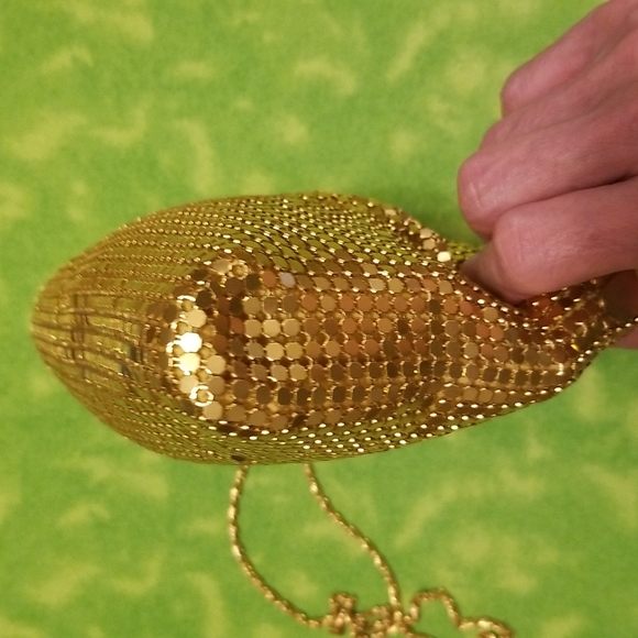 Liquid gold handbag - Picture 4 of 11